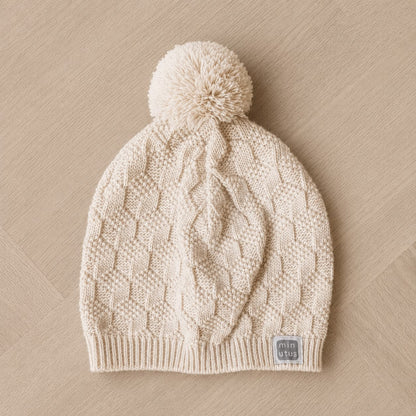 Baby mutsje met pompoen zandbeige 