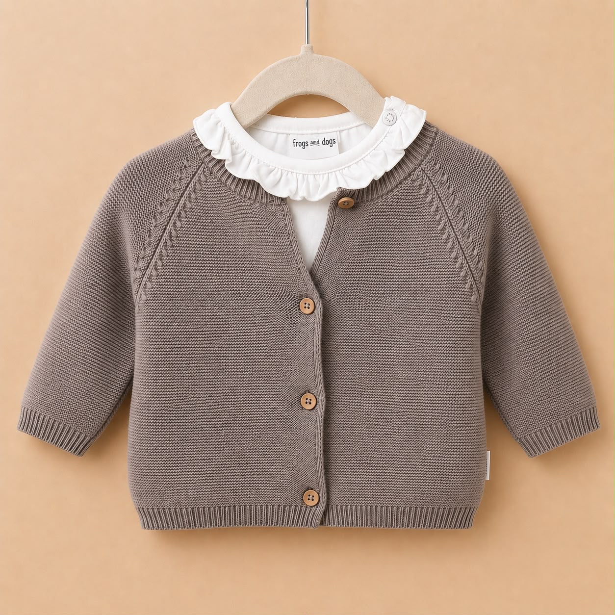 Frogs and dogs ruffle t-shirts te combineren met 2 delige set taupe